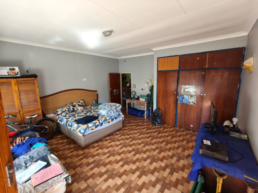 To Let 4 Bedroom Property for Rent in Oos Einde North West